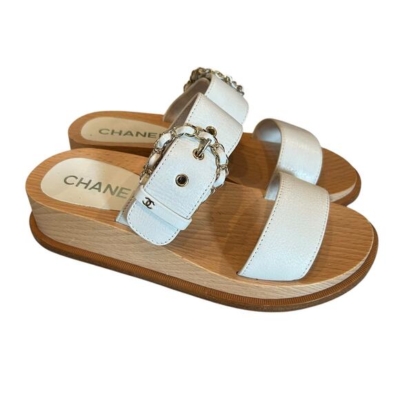 Chanel CC Logo Chain Detail White Leather Slip On Sandal Womens 36 / US 5 - Picture 1 of 10